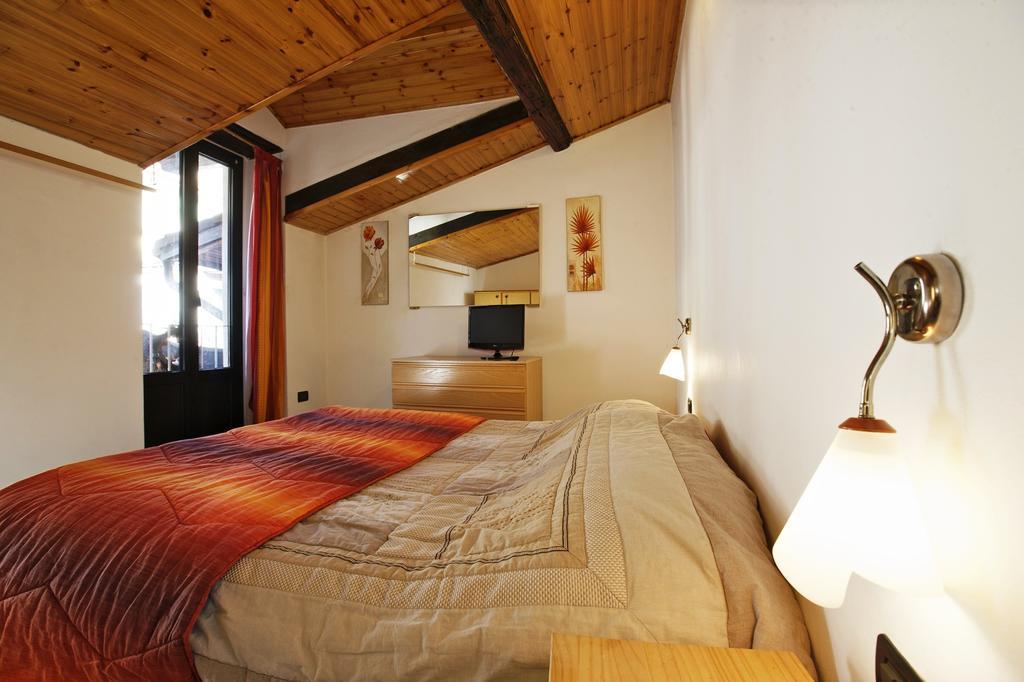 Bilocale Pieggio Apartman Oggebio Kültér fotó