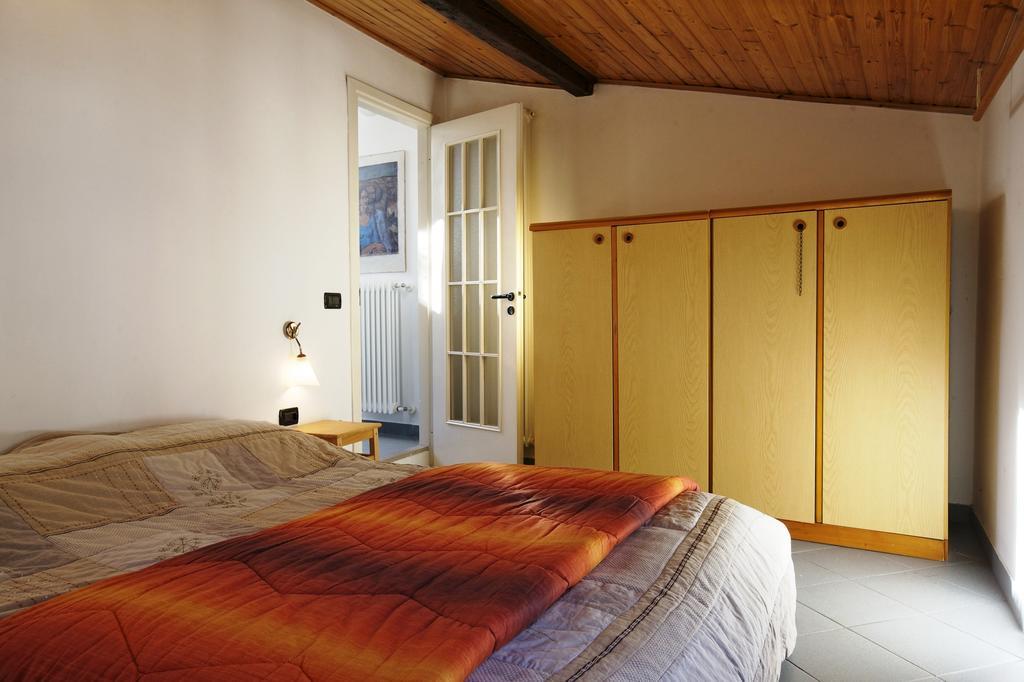 Bilocale Pieggio Apartman Oggebio Kültér fotó
